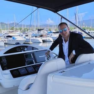 Meet your Posher, Luke